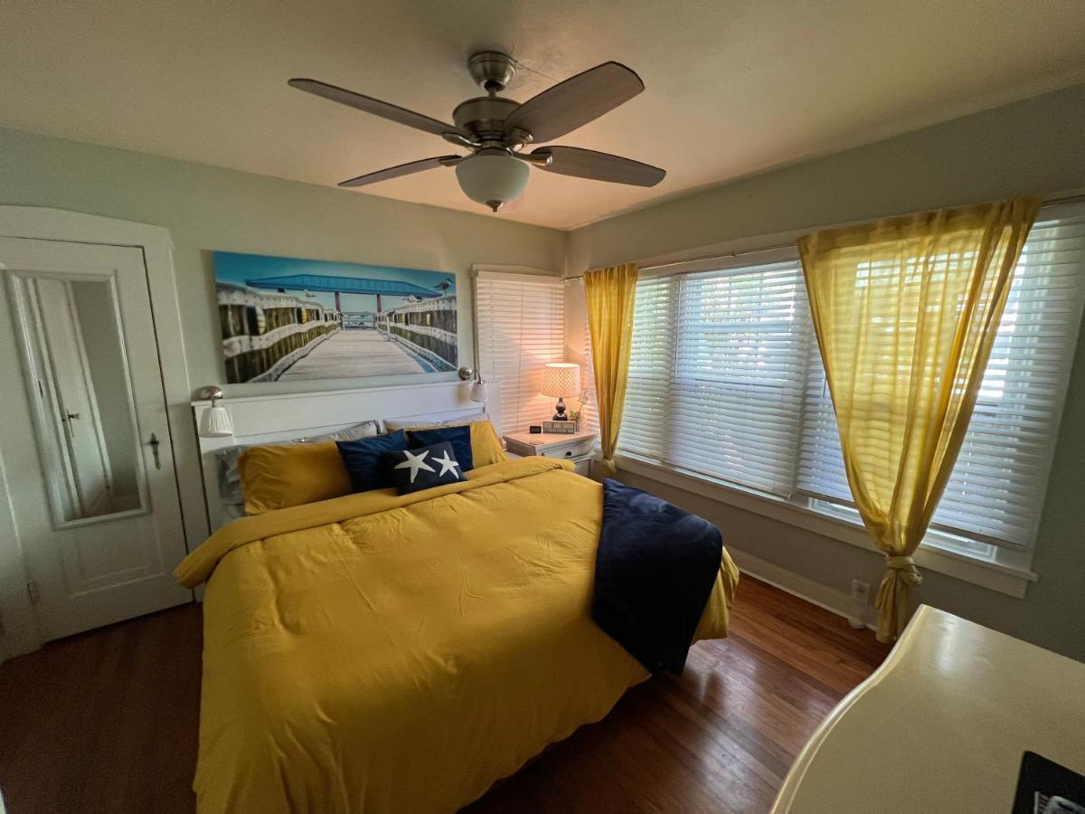 Pag Beachhouse Rentals St. Pete Beach Exteriör bild