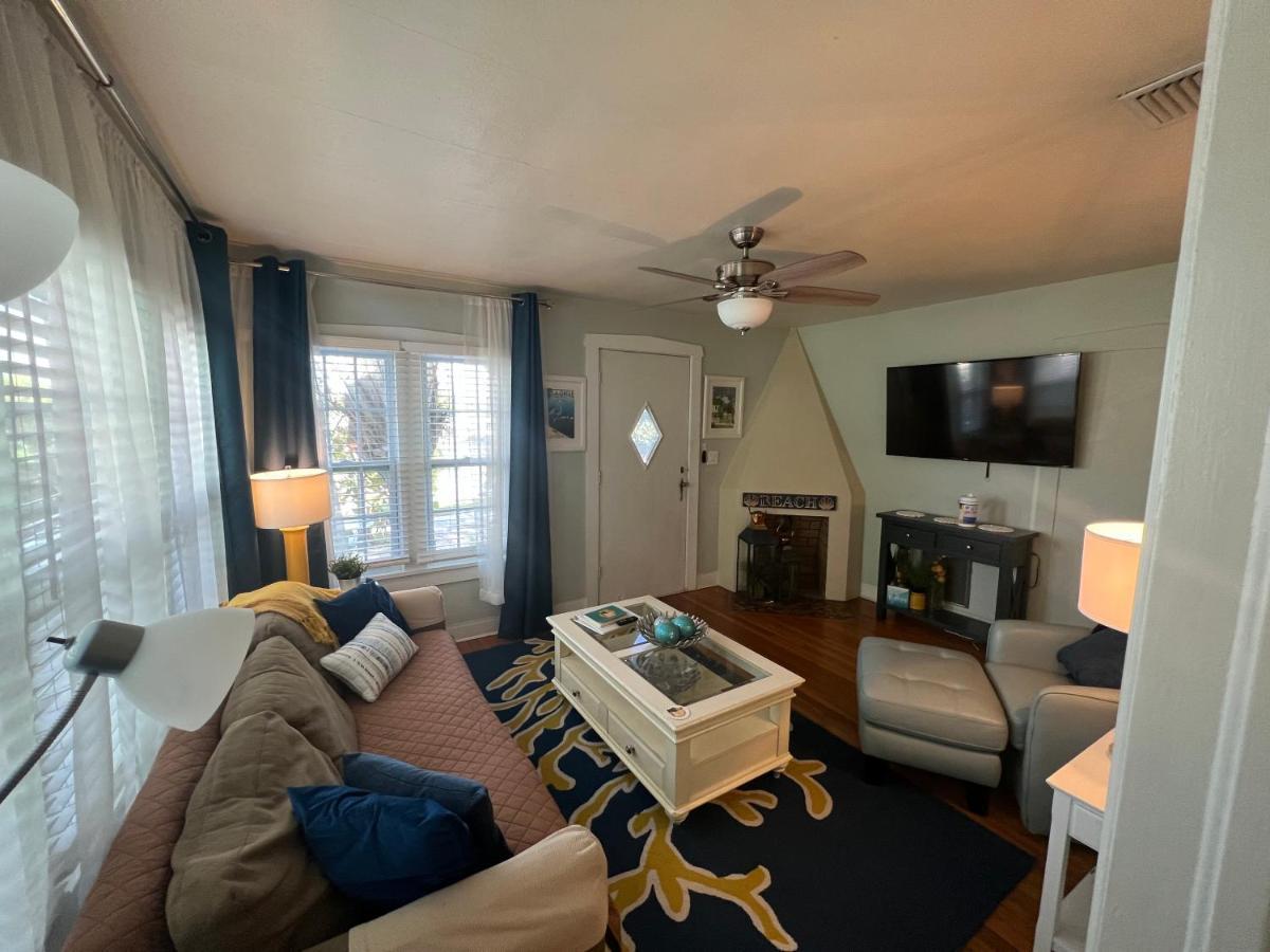 Pag Beachhouse Rentals St. Pete Beach Exteriör bild