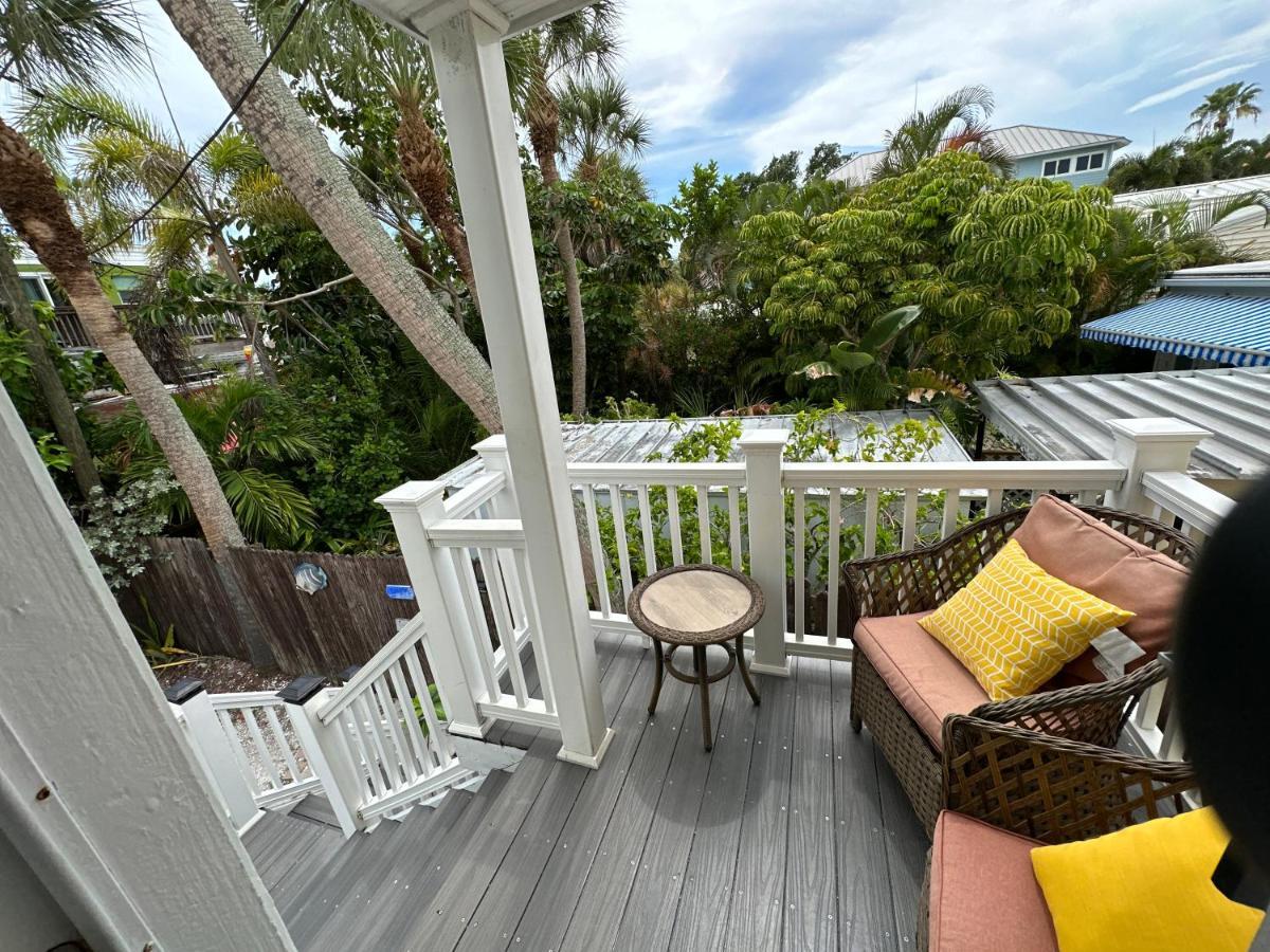 Pag Beachhouse Rentals St. Pete Beach Exteriör bild