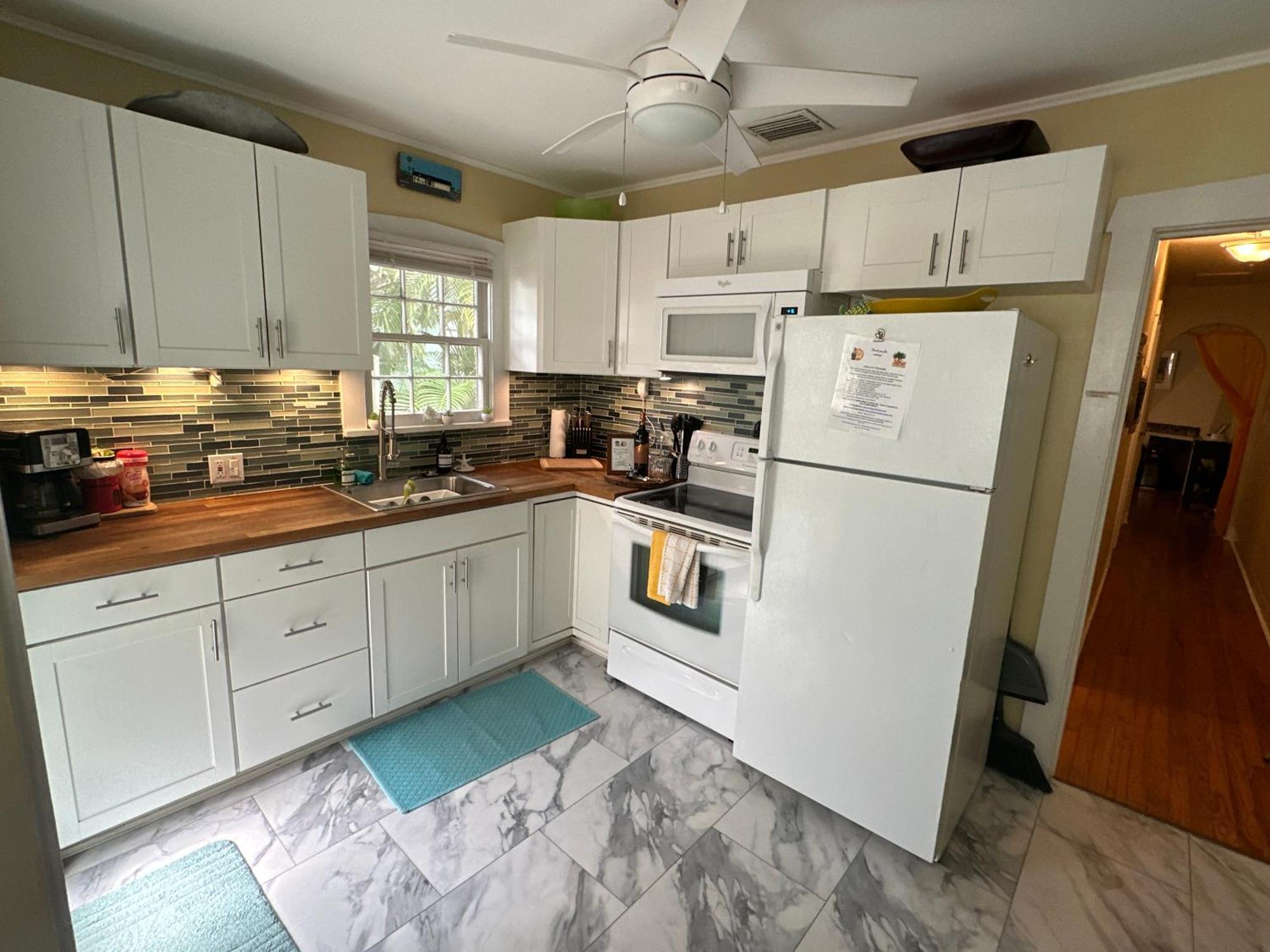 Pag Beachhouse Rentals St. Pete Beach Exteriör bild
