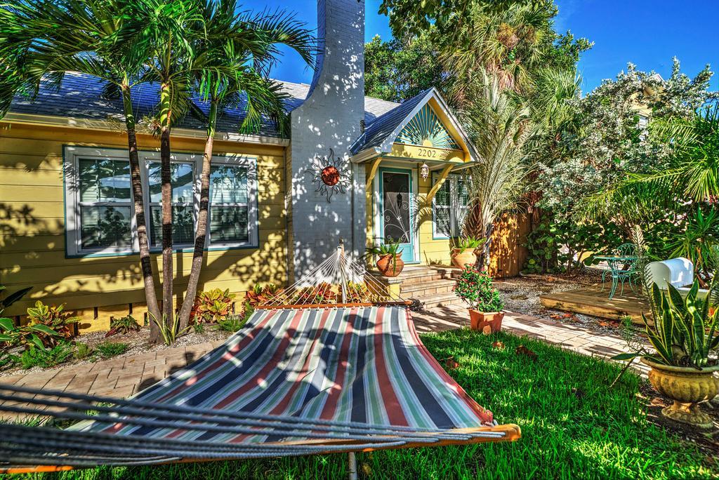 Pag Beachhouse Rentals St. Pete Beach Exteriör bild