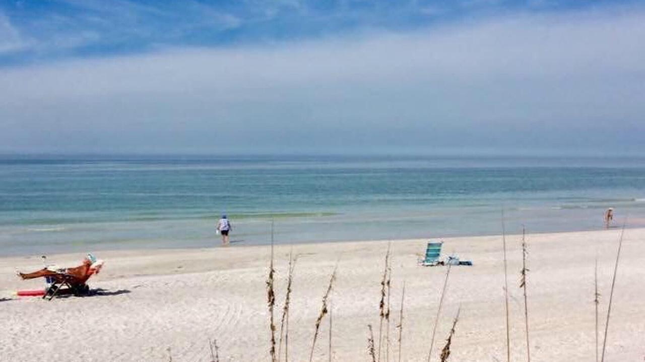 Pag Beachhouse Rentals St. Pete Beach Exteriör bild