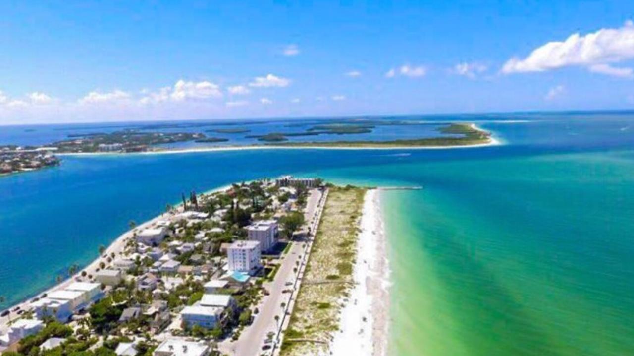 Pag Beachhouse Rentals St. Pete Beach Exteriör bild